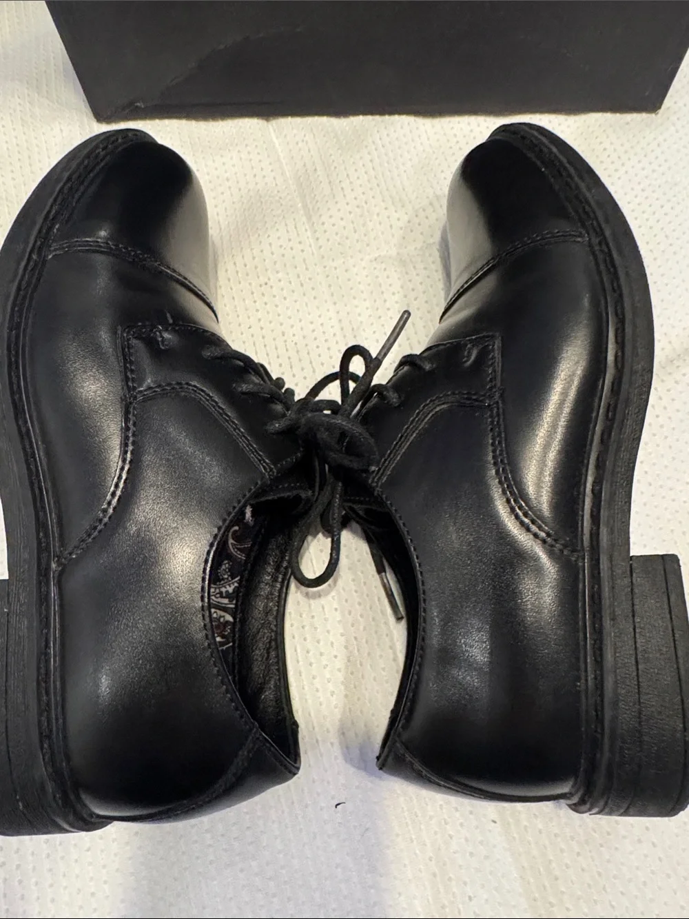 Men's Black Leather Cap-Toe Dress Shoes